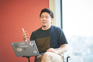 Taikai giving a presentation