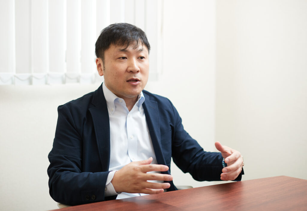 話をする曽和氏