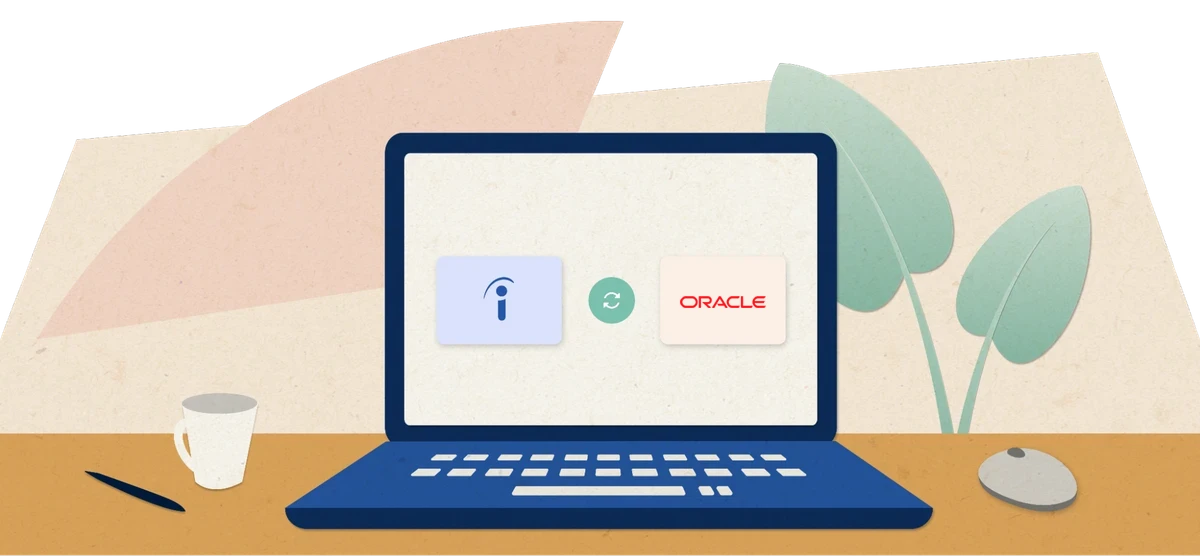 Blauer Laptop auf einem Schreibtisch mit den Logos von Indeed und Oracle auf dem Bildschirm, daneben Kaffeetasse, Stift und Computermaus, Symbolbild für die Integration von Oracle Recruiting mit Indeed