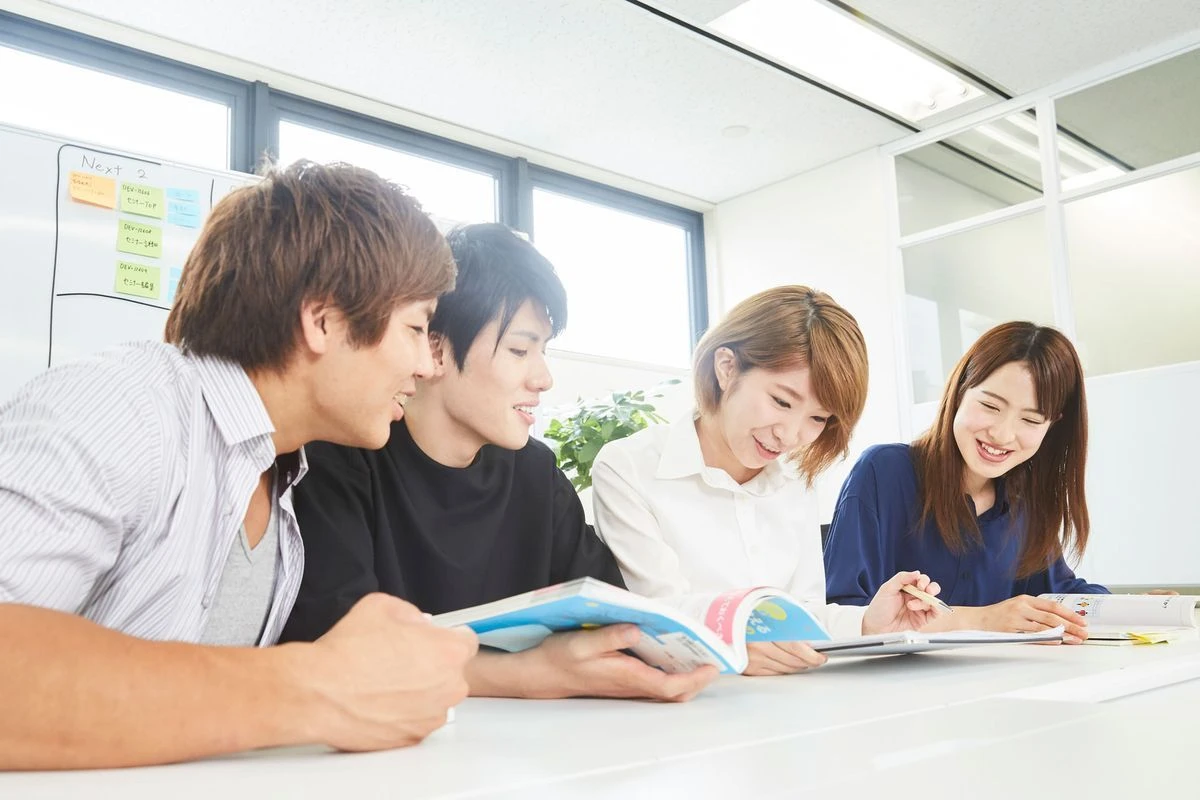 「若者雇用促進法」とは 人事が押さえておくべき新卒・若年層の採用ルール