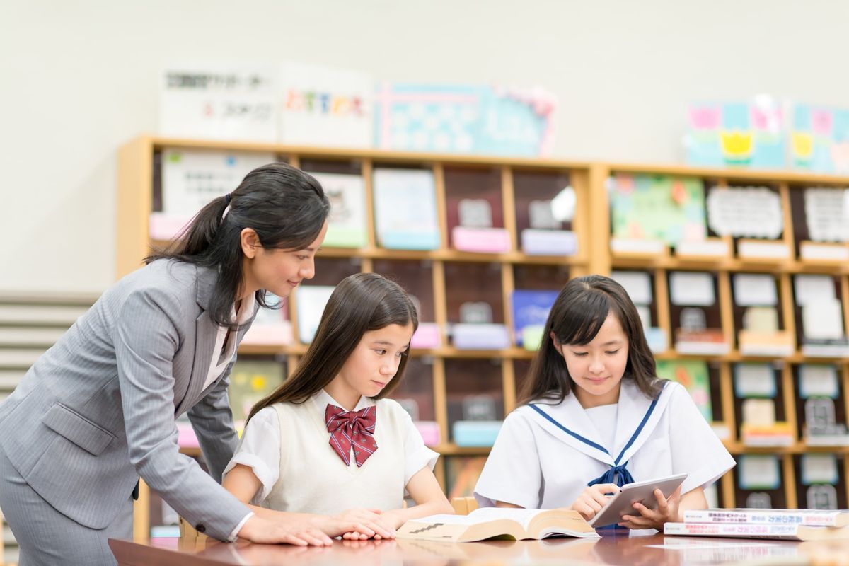 学習塾の講師イメージ