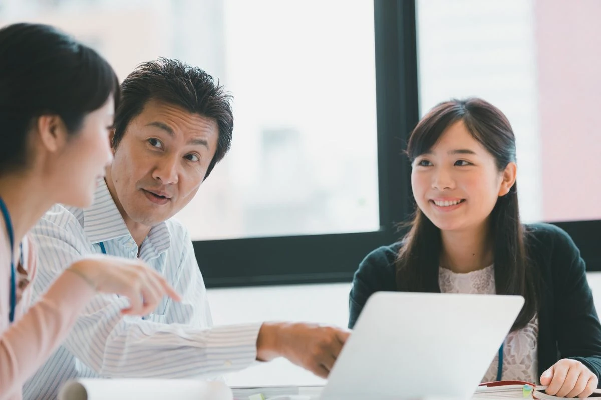 アンコンシャスバイアス研修を導入している企業のイメージ