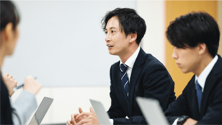 選考過程で実施する「座談会」その目的と内容は？