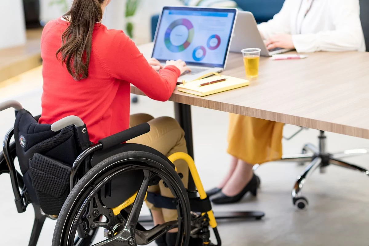 働く障害者のイメージ