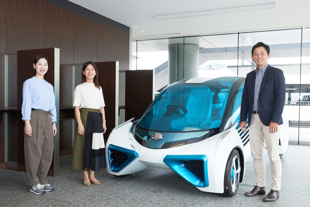 トヨタ自動車株式会社 李寛子氏（左）、小河原由梨氏（中）、山口勇気氏（右）
