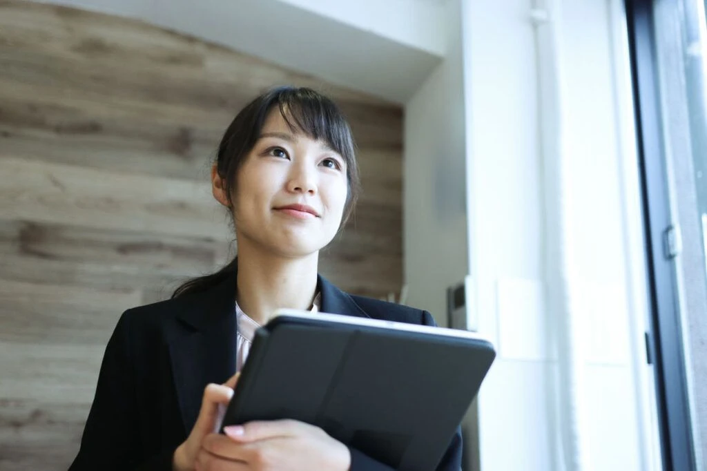 Stand out: Recruiter looking confident using solutions to help her job posts get seen